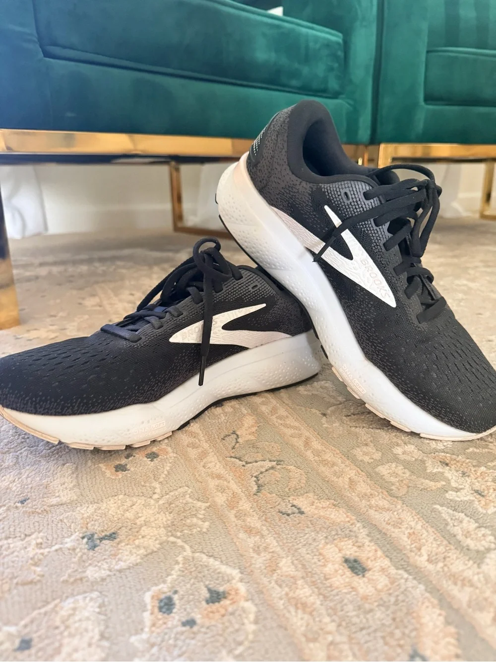 Brooks upper midsole